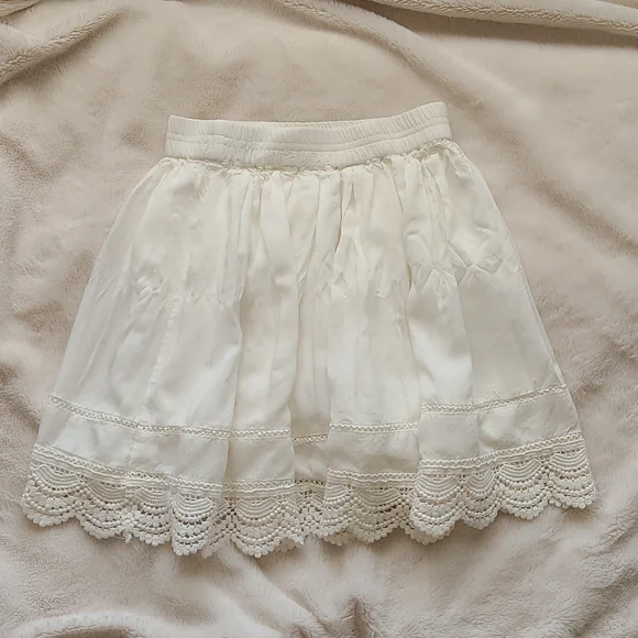 Aeropostale White Skater Skirt - Picture 2 of 4